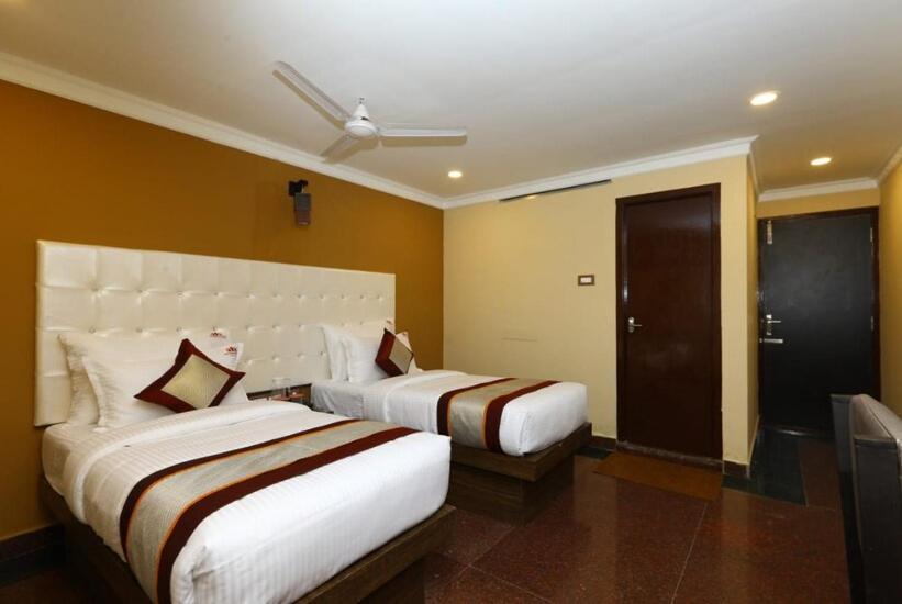 Hotel Titanium Tower Chennai Eksteriør billede